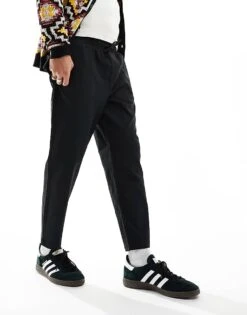 Reclaimed Vintage Cropped Slim Leg Trouser In Black For Men -Fit Outfits Store 204721372 4