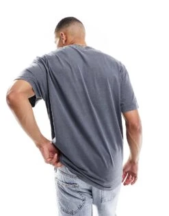 Reclaimed Vintage Oversized Logo T-shirt In Washed Charcoal For Men -Fit Outfits Store 205265975 4