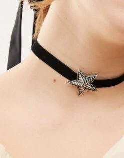 Reclaimed Vintage Unisex Star Pendant On Black Velvet For Unisex Silver -Fit Outfits Store 207438391 2