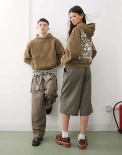 Reclaimed Vintage Unisex Boxy Hoodie With Back Graphic In Khaki For Unisex -Fit Outfits Store 208186345 3