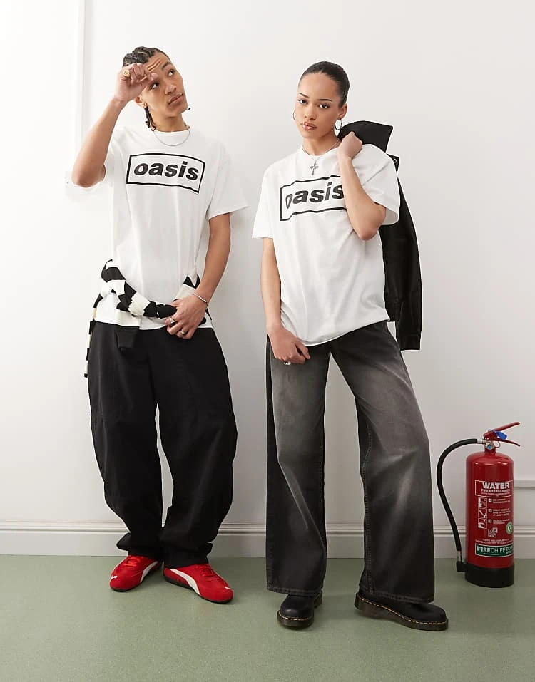 Reclaimed Vintage Unisex Oasis Licensed T-shirt In White For Unisex 6 Reclaimed Vintage Unisex Oasis Licensed T-shirt In White For Unisex - Image 4