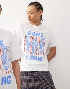 Reclaimed Vintage Unisex Fisherman Graphic T-shirt In White For Unisex -Fit Outfits Store 208231277 3