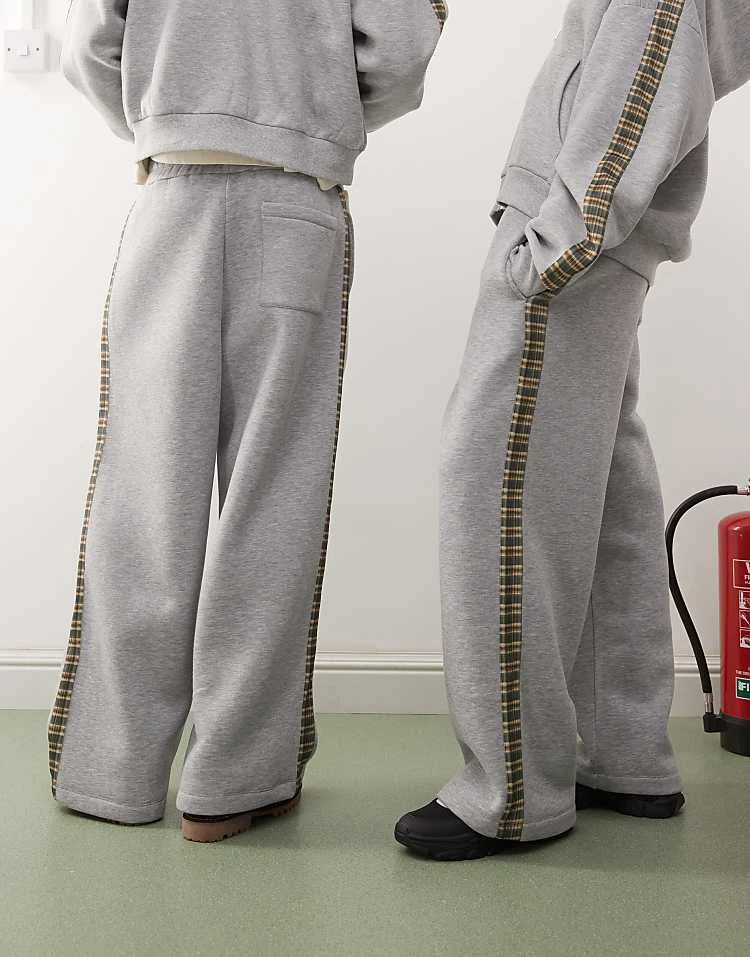 Reclaimed Vintage Unisex Check Side Stripe Wide Leg Jogger In Grey Marl For Unisex 6 Reclaimed Vintage Unisex Check Side Stripe Wide Leg Jogger In Grey Marl For Unisex - Image 4