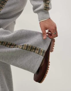 Reclaimed Vintage Unisex Check Side Stripe Wide Leg Jogger In Grey Marl For Unisex 12 Reclaimed Vintage Unisex Check Side Stripe Wide Leg Jogger In Grey Marl For Unisex -Fit Outfits Store 208263815 5