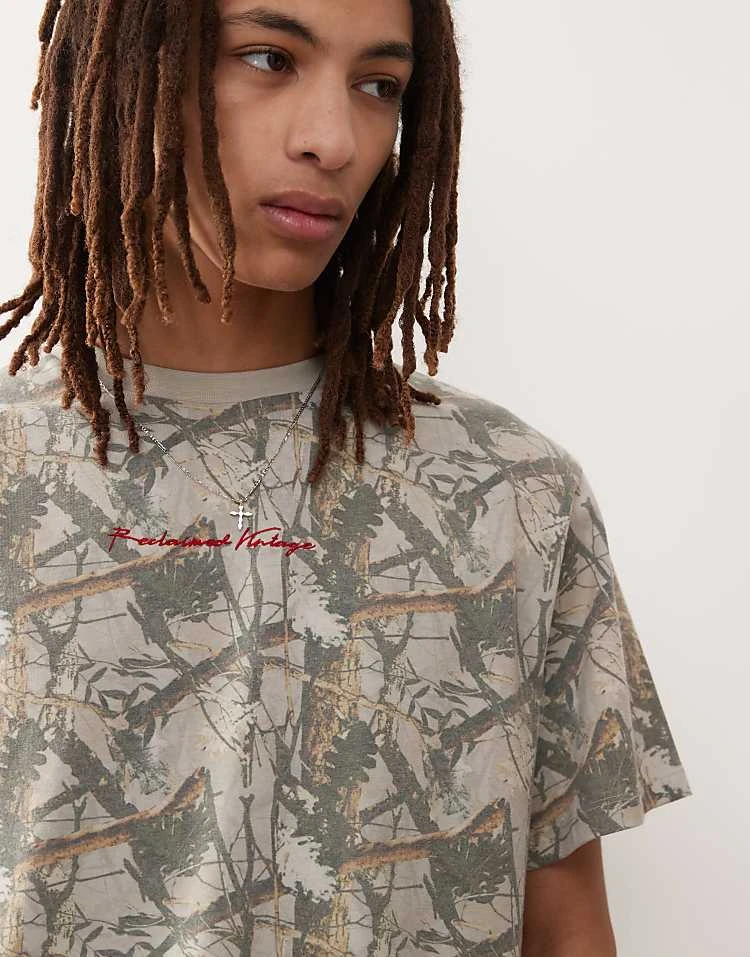 Reclaimed Vintage Unisex Boxy Tee In Camo Print For Unisex 4 Reclaimed Vintage Unisex Boxy Tee In Camo Print For Unisex - Image 2